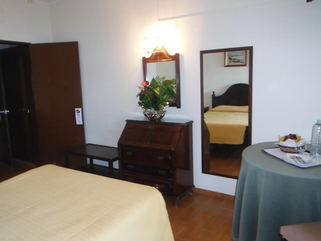 Aeromar Beach Hotel Фаро Екстериор снимка