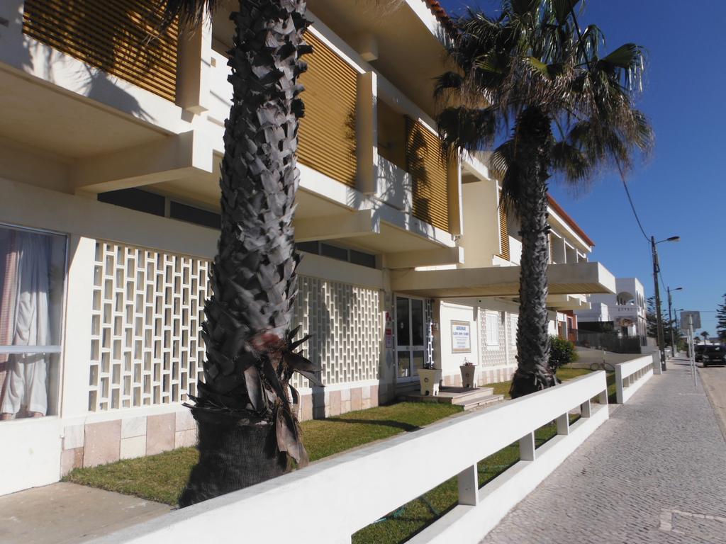 Aeromar Beach Hotel Фаро Екстериор снимка